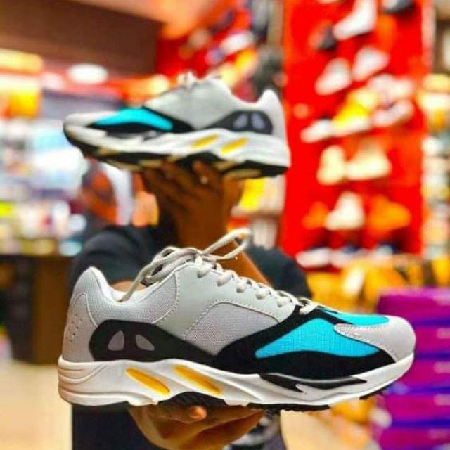 Reasonable price shoes👢 WhatsApp Group