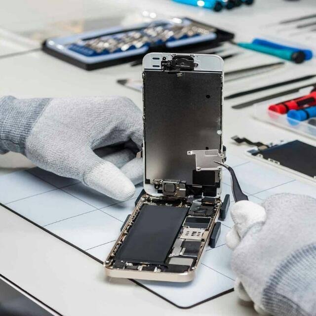 Phone repairs group 1 WhatsApp Group