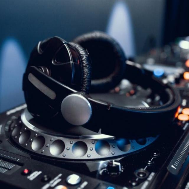 #DJ JESSE SA " BEATZ WhatsApp Group